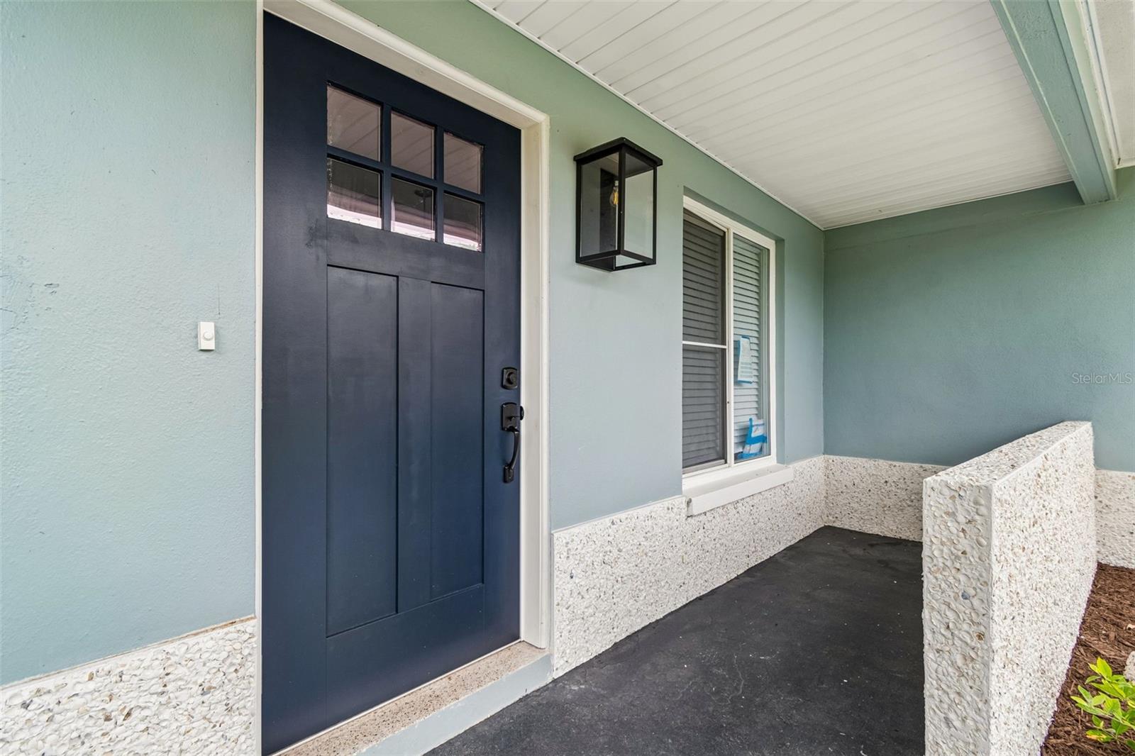 3rd image of 403 Driftwood Dr W, Palm Harbor, FL 34683 | MLS# TB8532242