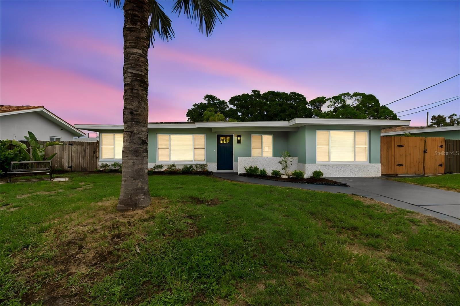 1st image of 403 Driftwood Dr W, Palm Harbor, FL 34683 | MLS# TB8532242