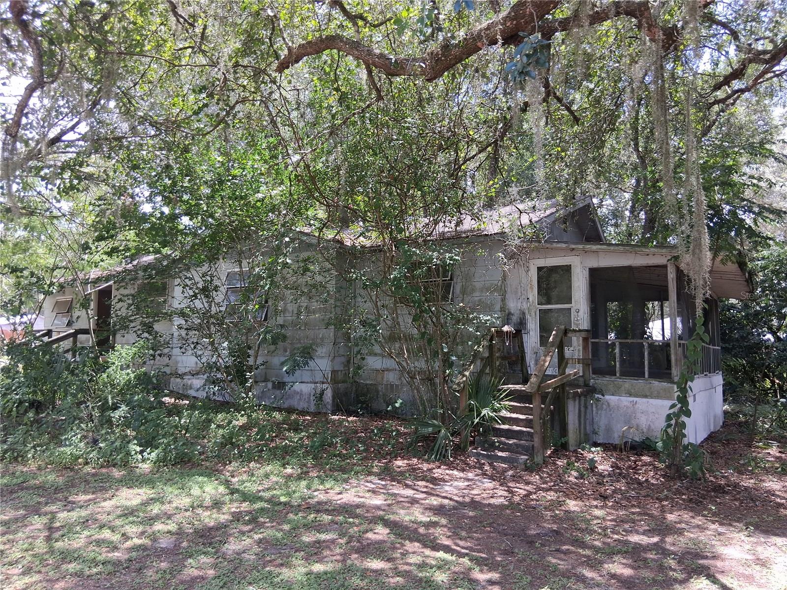 12th image of 16716 E Fort King St, Silver Springs, FL 34488 | MLS# OM729089