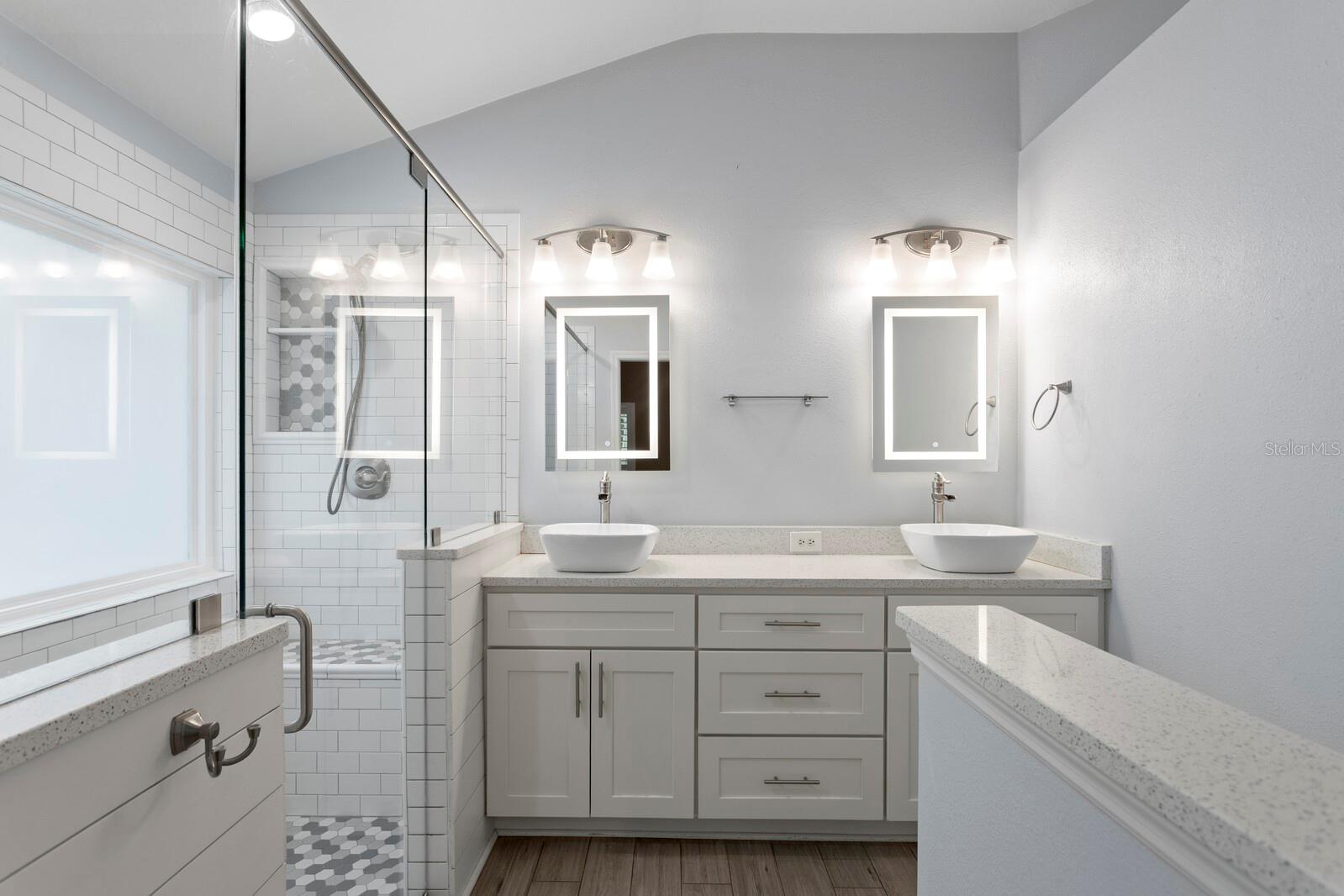 3rd image of 10232 Woodford Bridge St, Tampa, FL 33626 | MLS# TB8532260