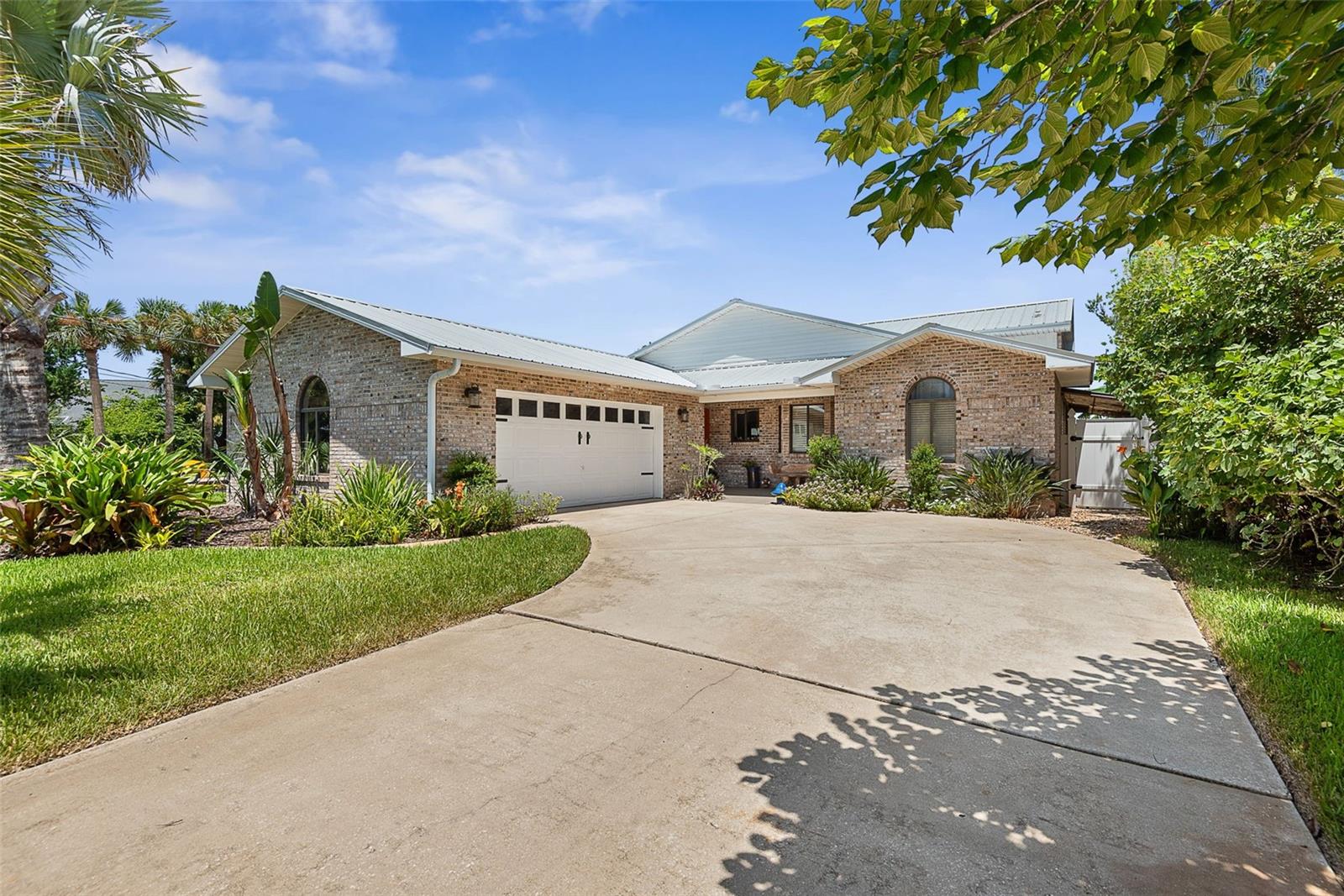 2nd image of 624 Cumberland Dr, Flagler Beach, FL 32136 | MLS# FC320170