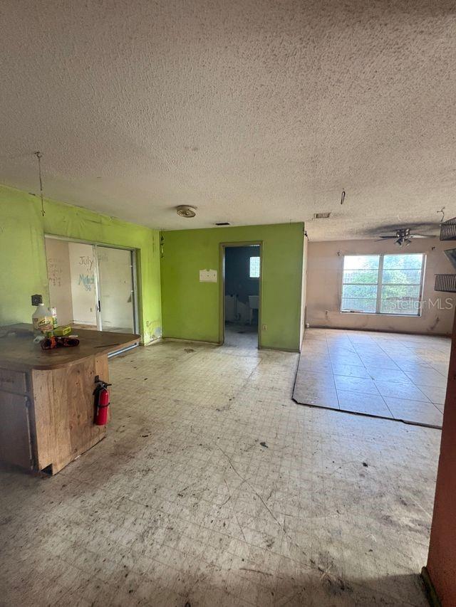5th image of 10407 N 25Th St, Tampa, FL 33612 | MLS# TB8532313