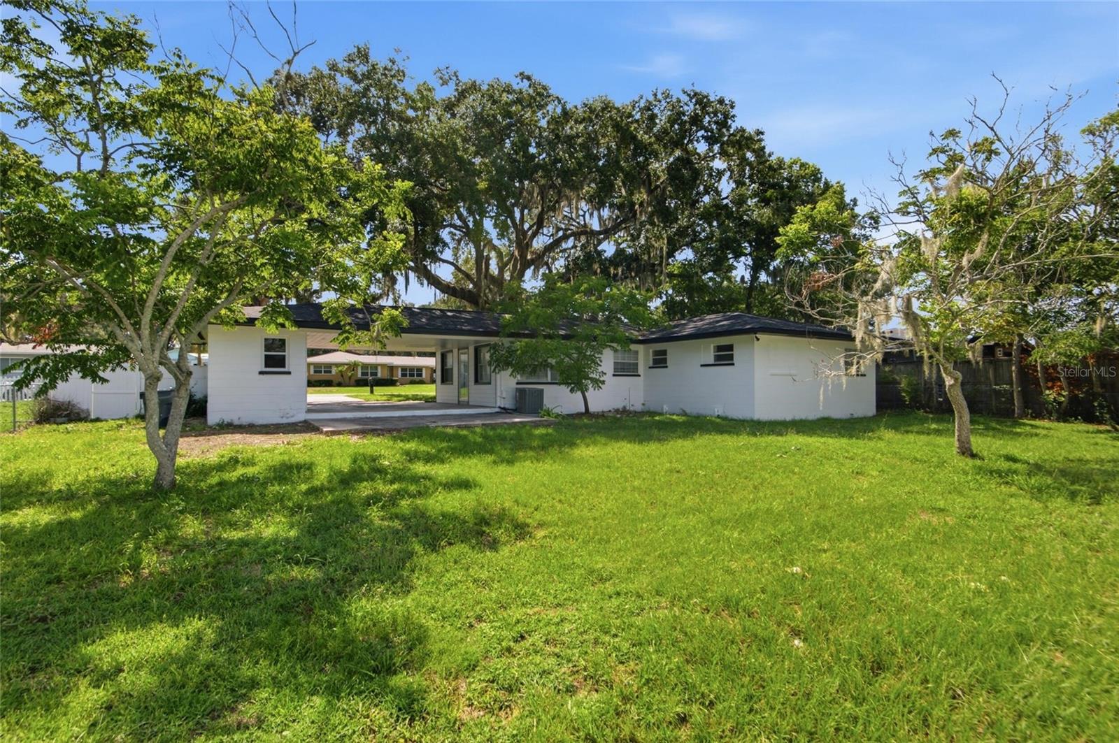 17th image of 5511 Craig Dr, Lakeland, FL 33809 | MLS# O6427776