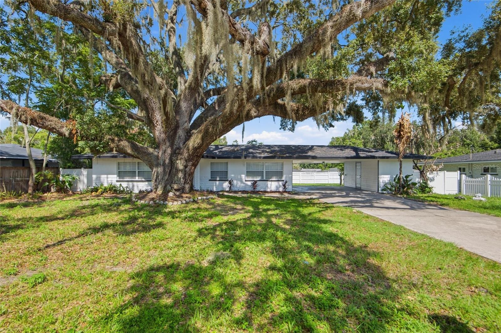 2nd image of 5511 Craig Dr, Lakeland, FL 33809 | MLS# O6427776