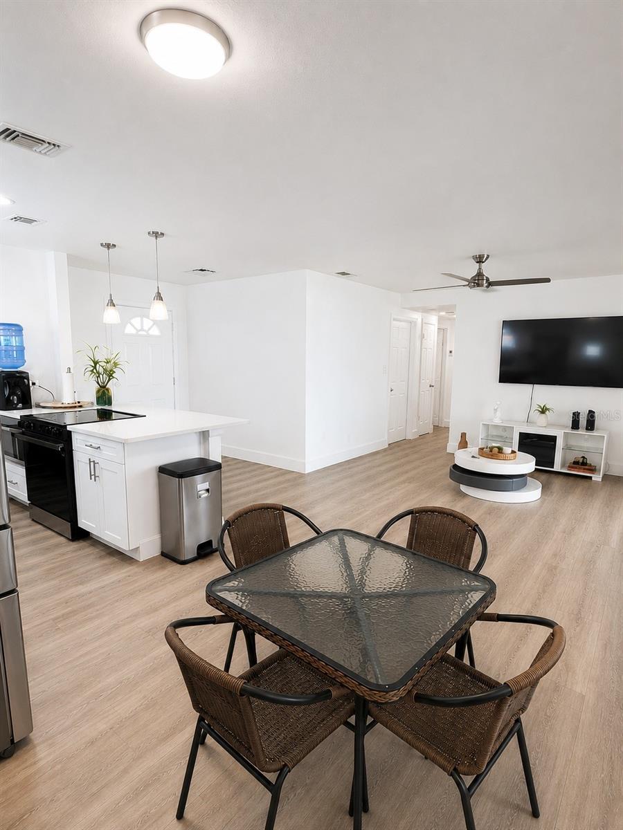 4th image of 11105 N 22Nd St, Tampa, FL 33612 | MLS# TB8532334