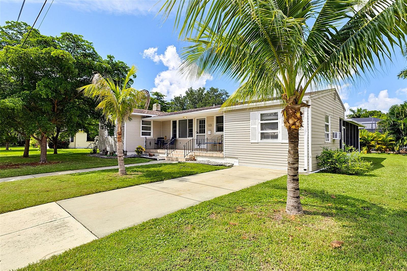 3rd image of 315 Durrance St, Punta Gorda, FL 33950 | MLS# C7528782