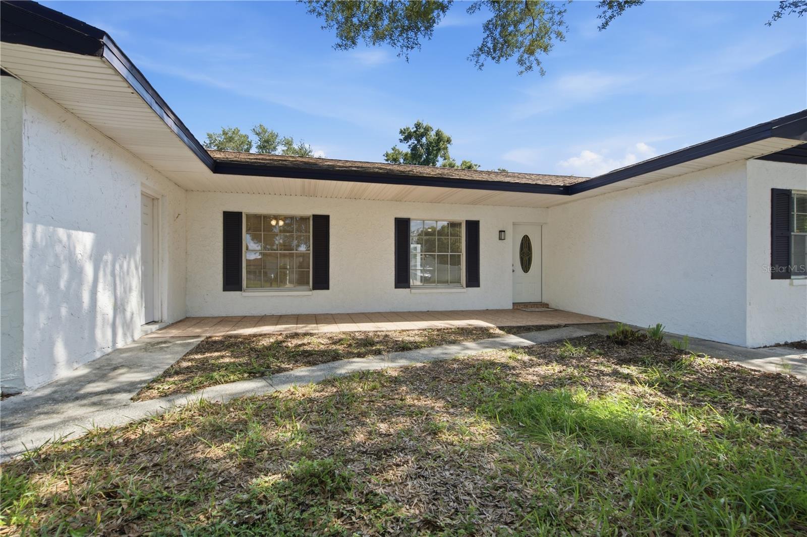 5th image of 604 Royal Crest Dr, Brandon, FL 33511 | MLS# TB8532387