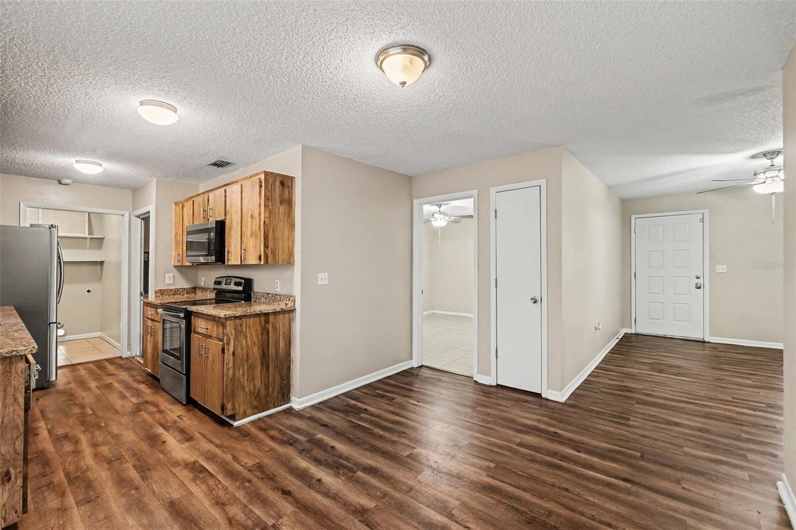 3rd image of 2345 Northview Dr, Lakeland, FL 33810 | MLS# O6427856