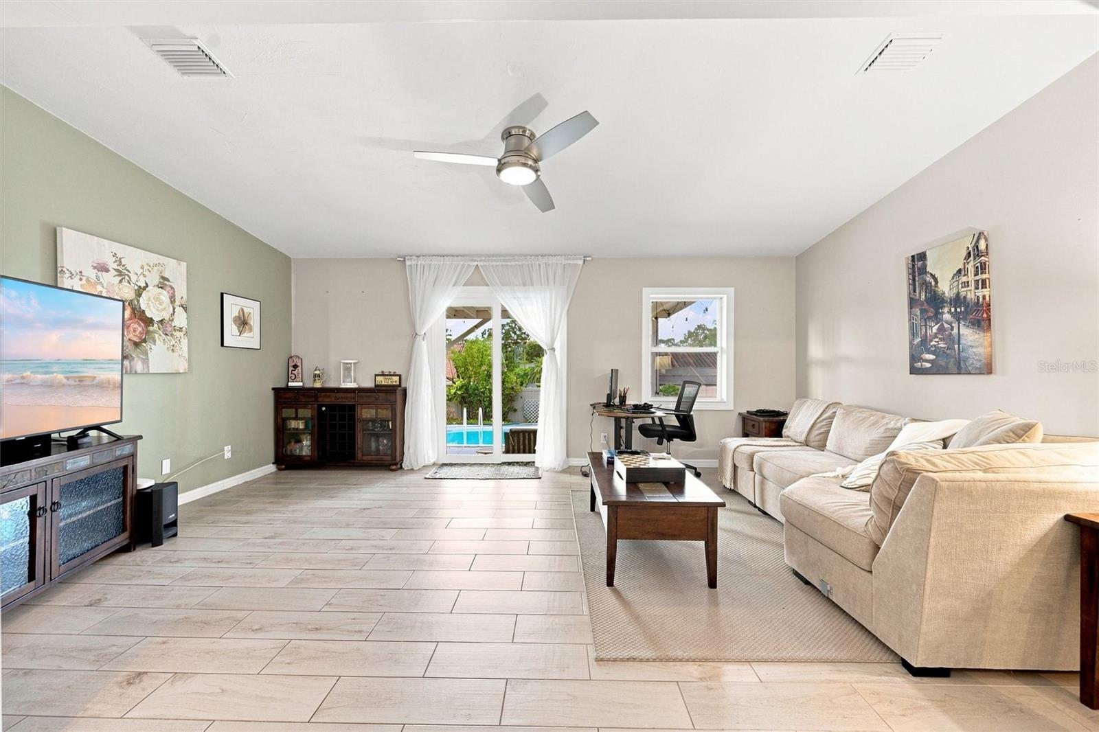 3rd image of 670 Kirkland Cir, Dunedin, FL 34698 | MLS# TB8532540