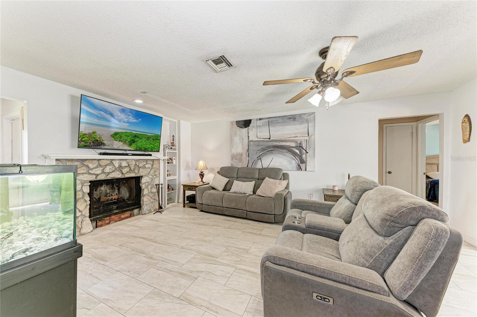 5th image of 1520 Sunnyhills Dr, Brandon, FL 33510 | MLS# A4700987