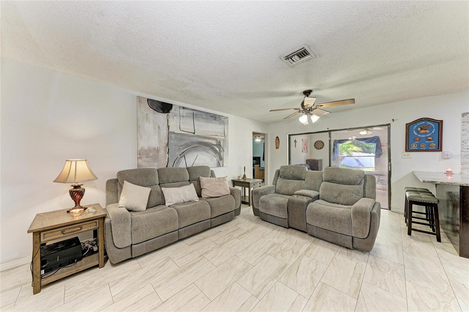4th image of 1520 Sunnyhills Dr, Brandon, FL 33510 | MLS# A4700987