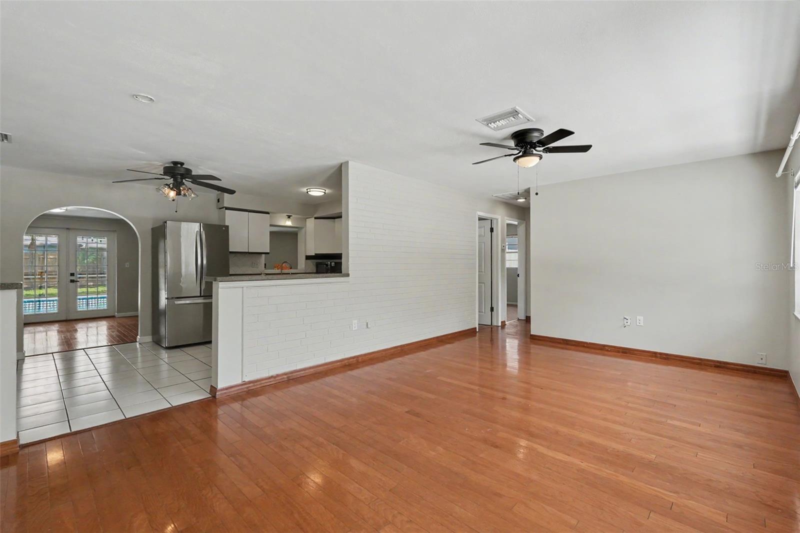 5th image of 57 Ventura Dr, Dunedin, FL 34698 | MLS# TB8532566