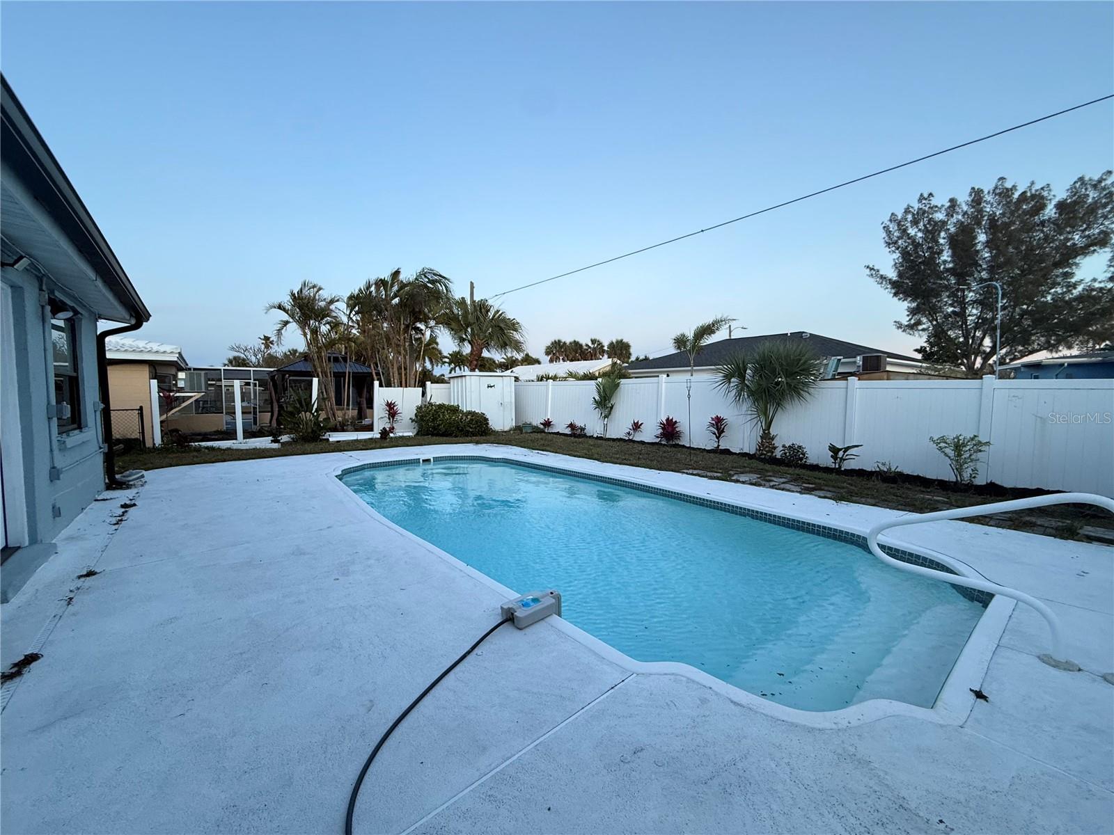 33rd image of 490 82nd Ave, St Pete Beach, FL 33706 | MLS# TB8532580