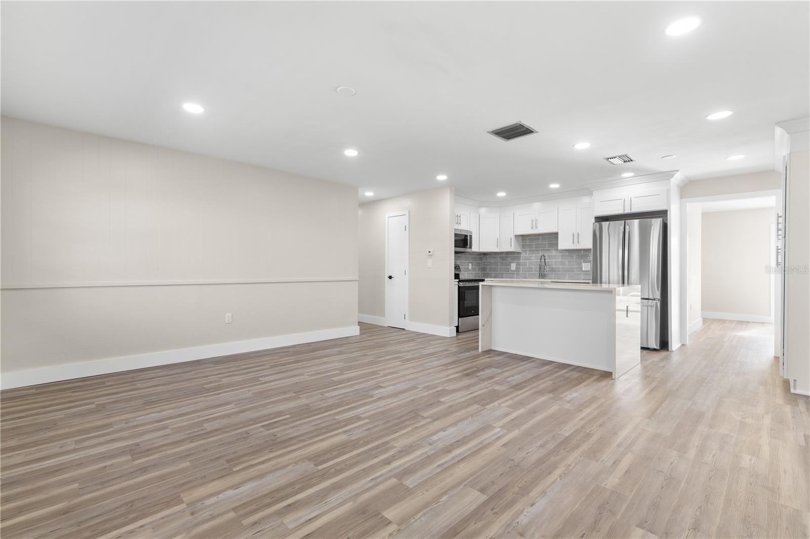 5th image of 490 82Nd Ave, St Pete Beach, FL 33706 | MLS# TB8532580
