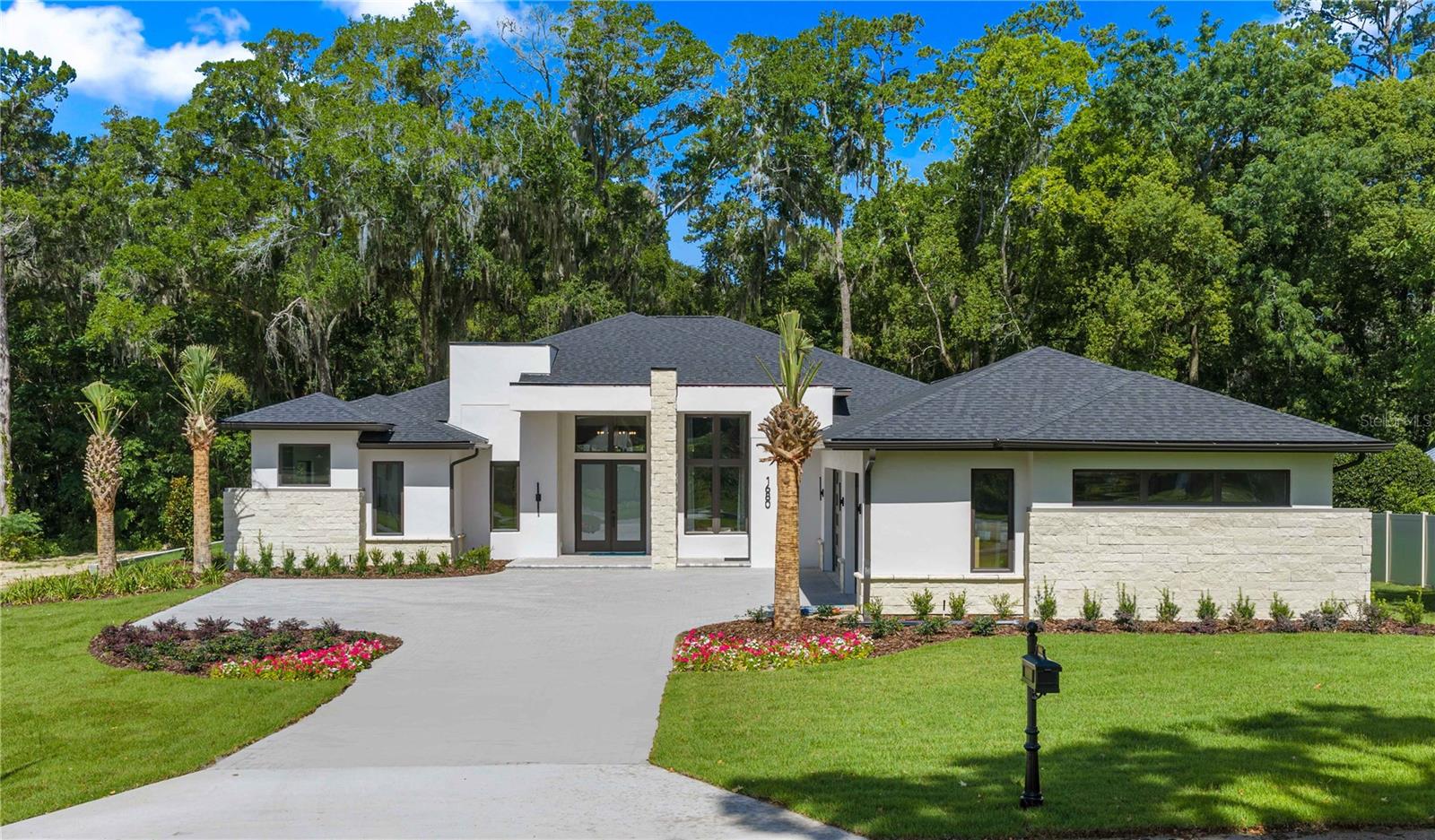 1st image of 1680 Se 20th Ave, Ocala, FL 34471 | MLS# OM729175