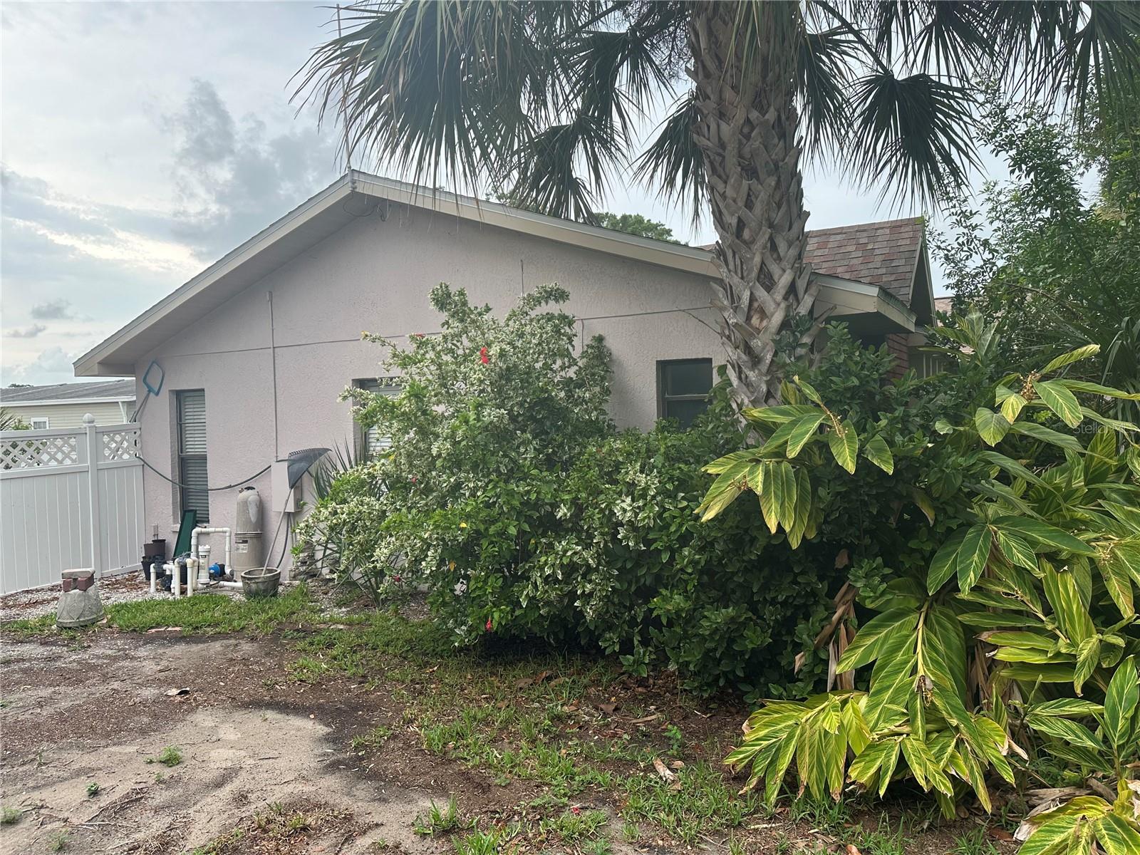 39th image of 1170 Wexford Dr, Palm Harbor, FL 34683 | MLS# TB8532677