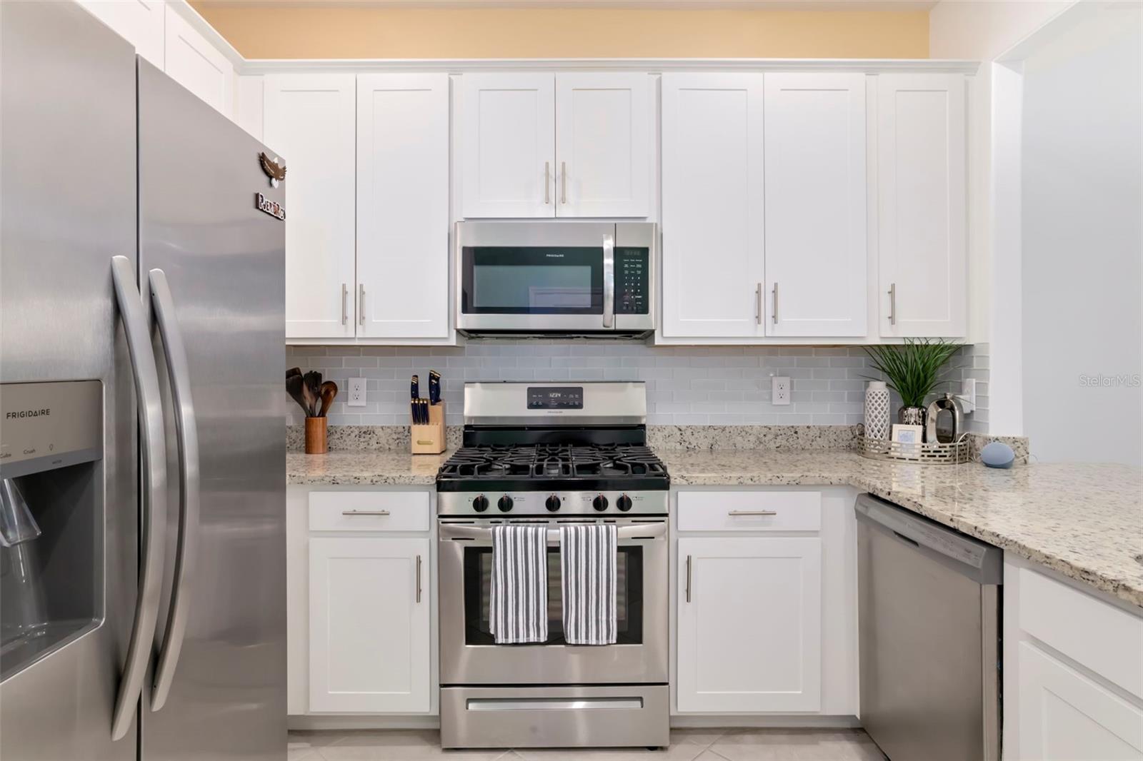3rd image of 15030 Sunny Day Dr, Bradenton, FL 34211 | MLS# A4701025