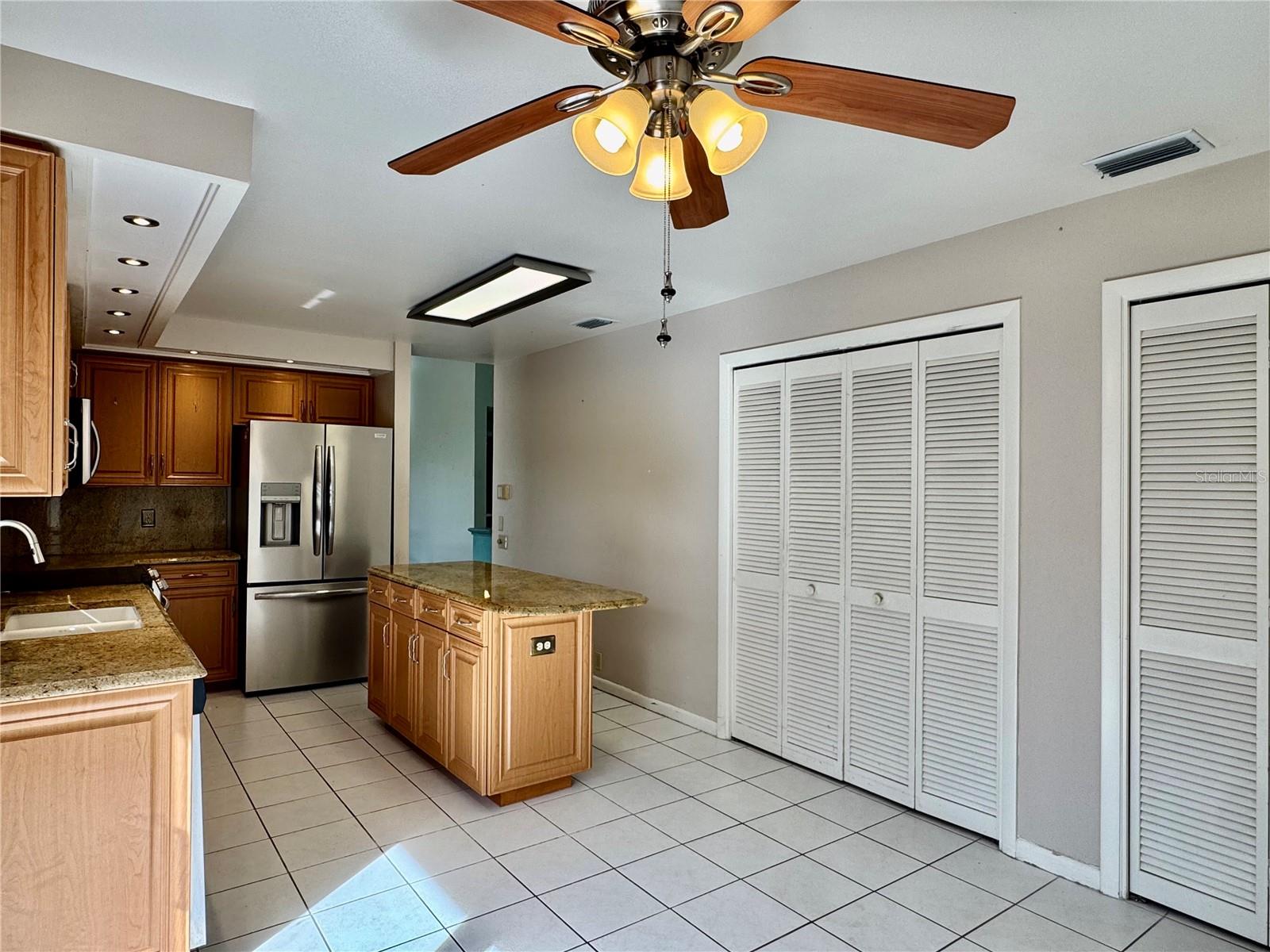 5th image of 4720 Peridia Blvd E, Bradenton, FL 34203 | MLS# A4701032