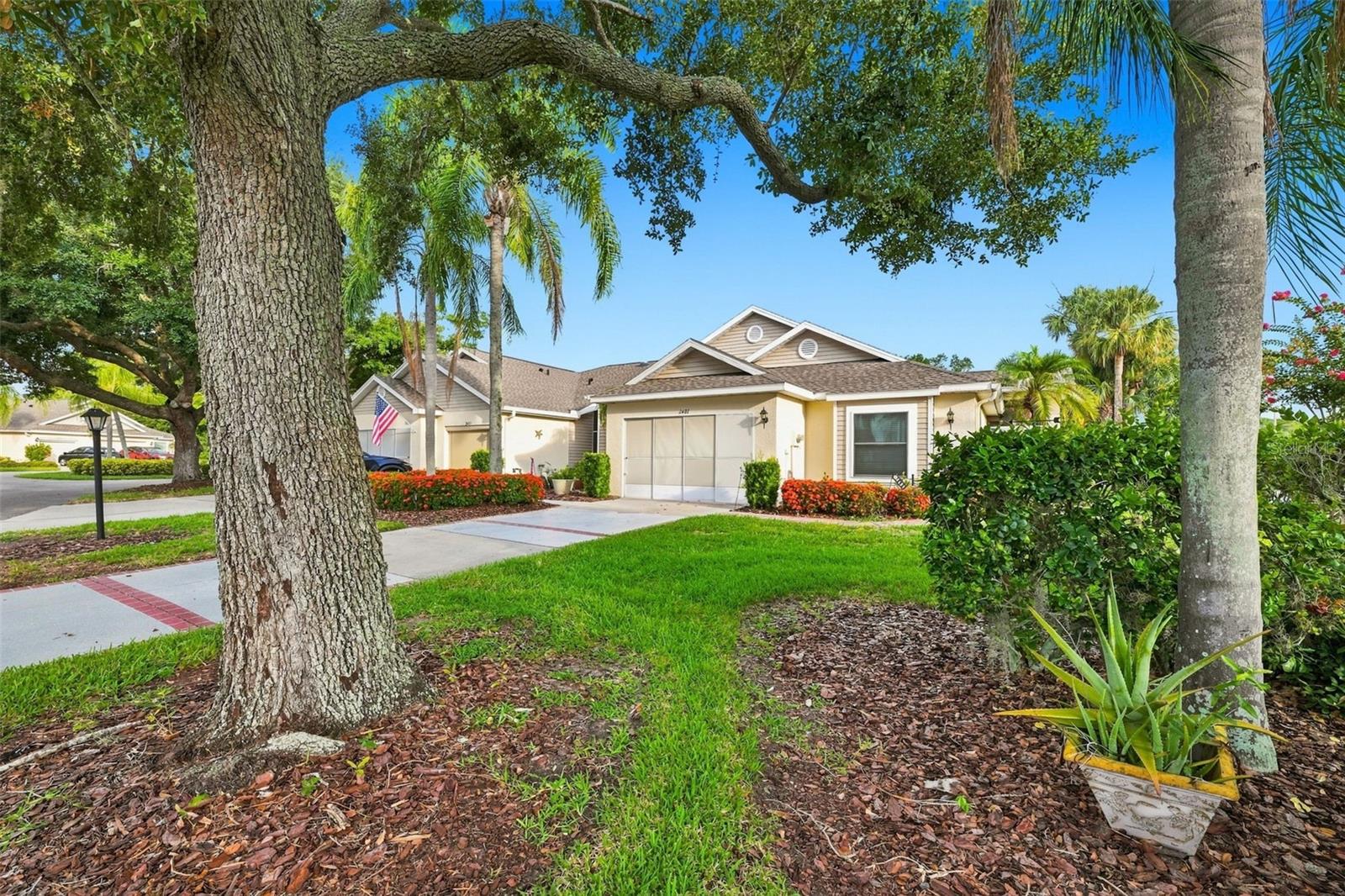 3rd image of 2401 Nantucket Glen Pl #11, Sun City Center, FL 33573 | MLS# TB8532718