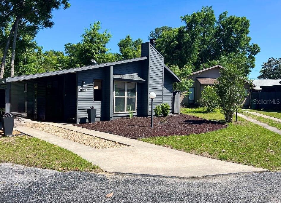 1st image of 1819 Sw 29th Ter, Ocala, FL 34474 | MLS# OM729211