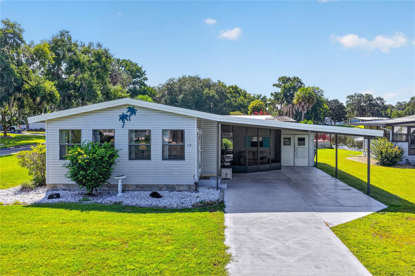1st image of 12 N Bobwhite Rd, Wildwood, FL 34785 | MLS# G5115559