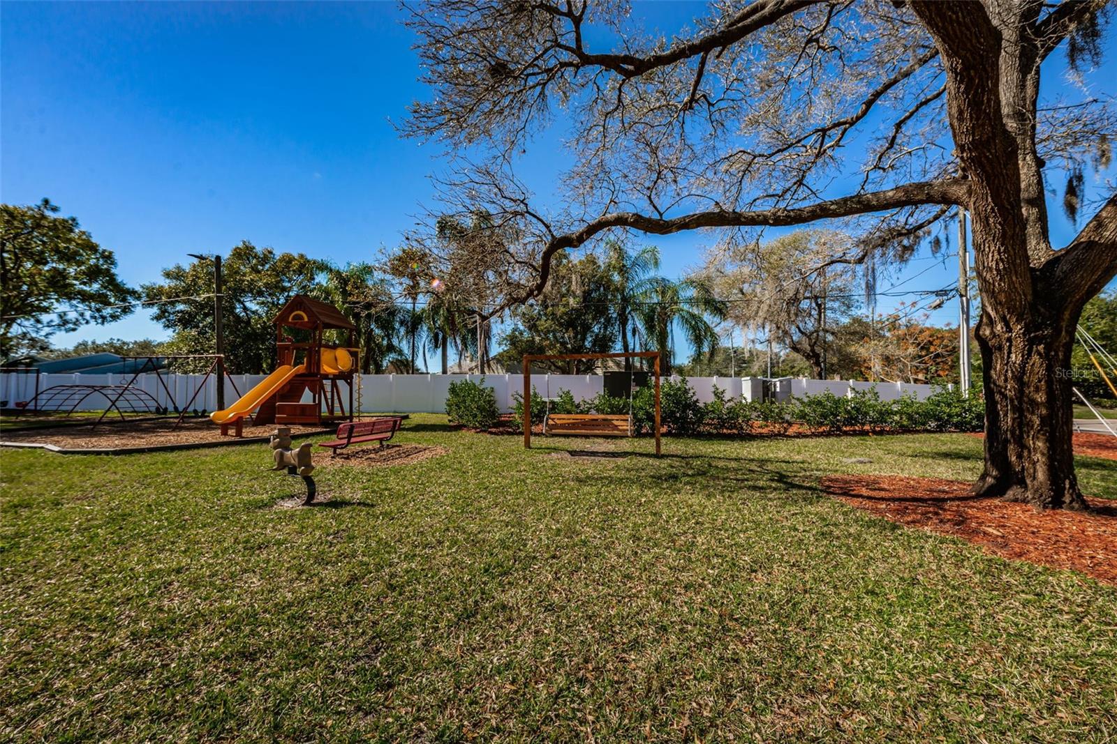 2nd image of 3295 Fox Chase Cir N, PALM HARBOR, FL 34683