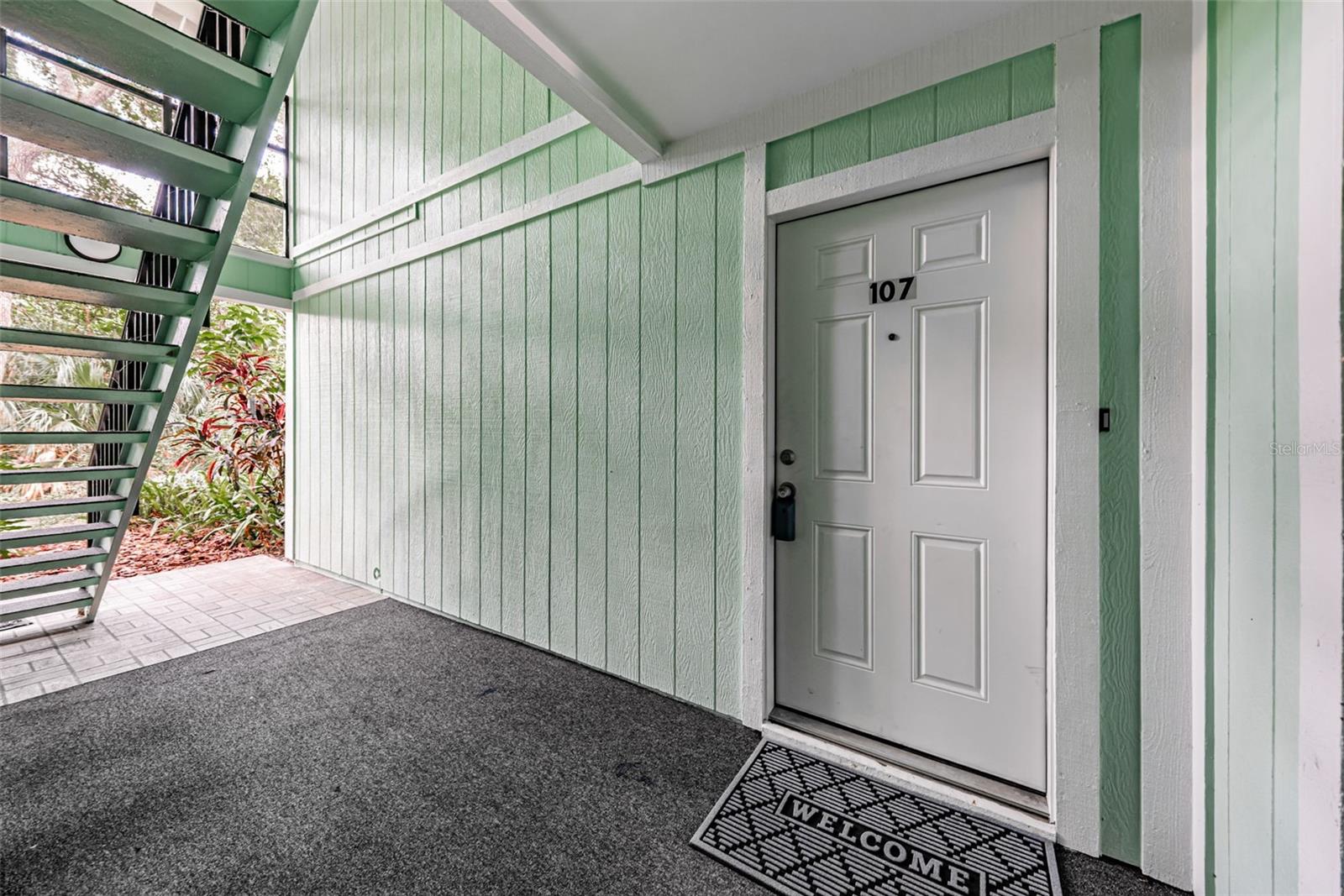 5th image of 3295 Fox Chase Cir N, PALM HARBOR, FL 34683