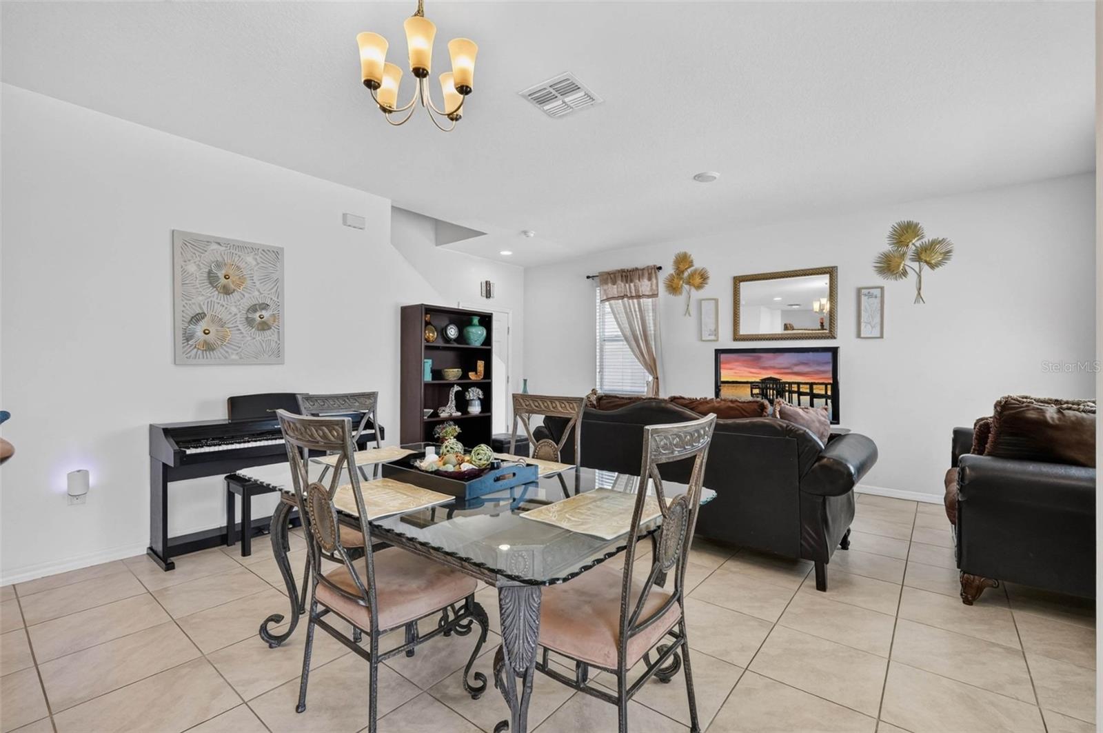 3rd image of 1655 Pham Dr, Port Orange, FL 32129 | MLS# V4950412