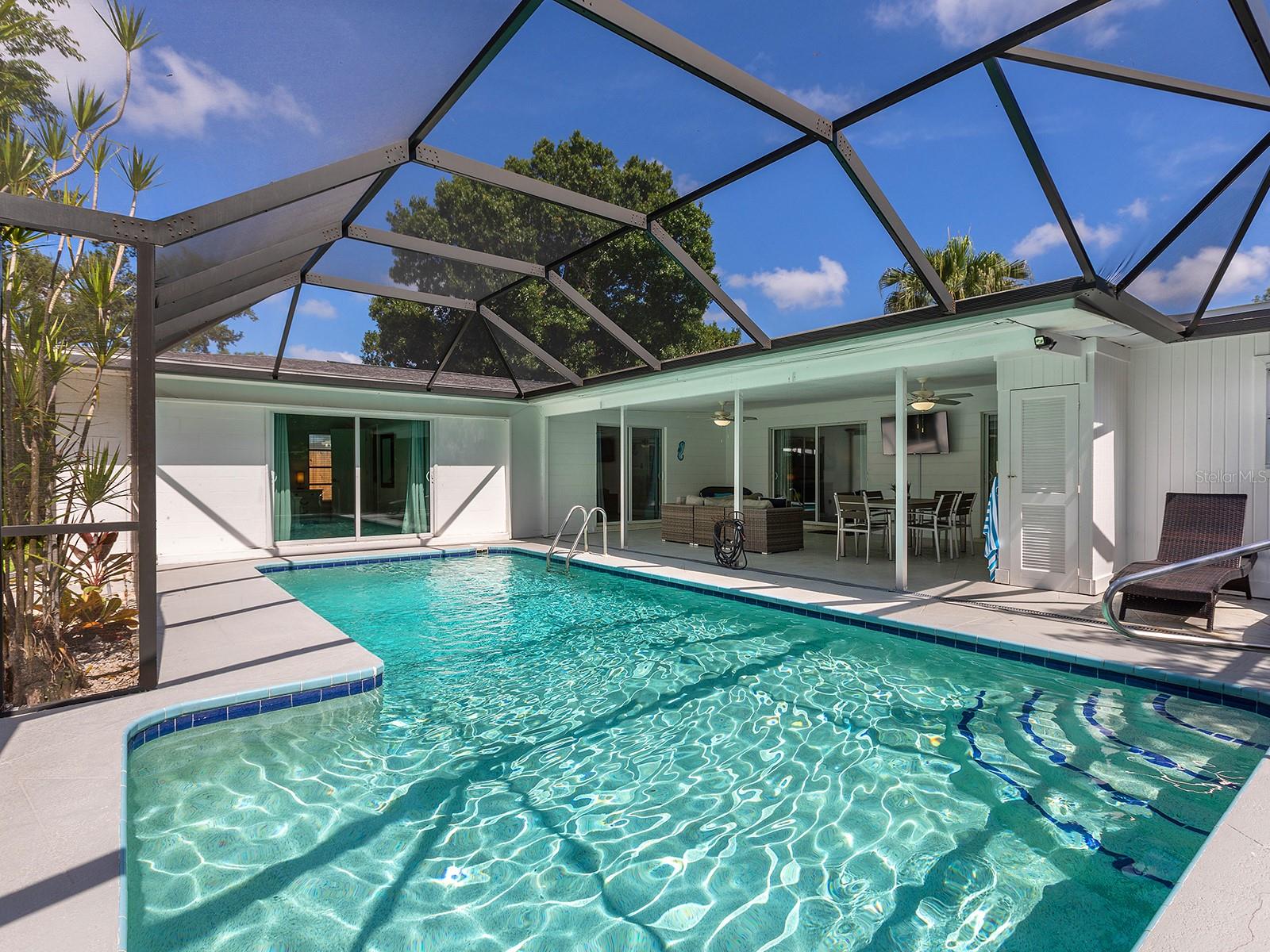 2nd image of 4474 Coco Ridge Cir, Sarasota, FL 34233 | MLS# A4701108