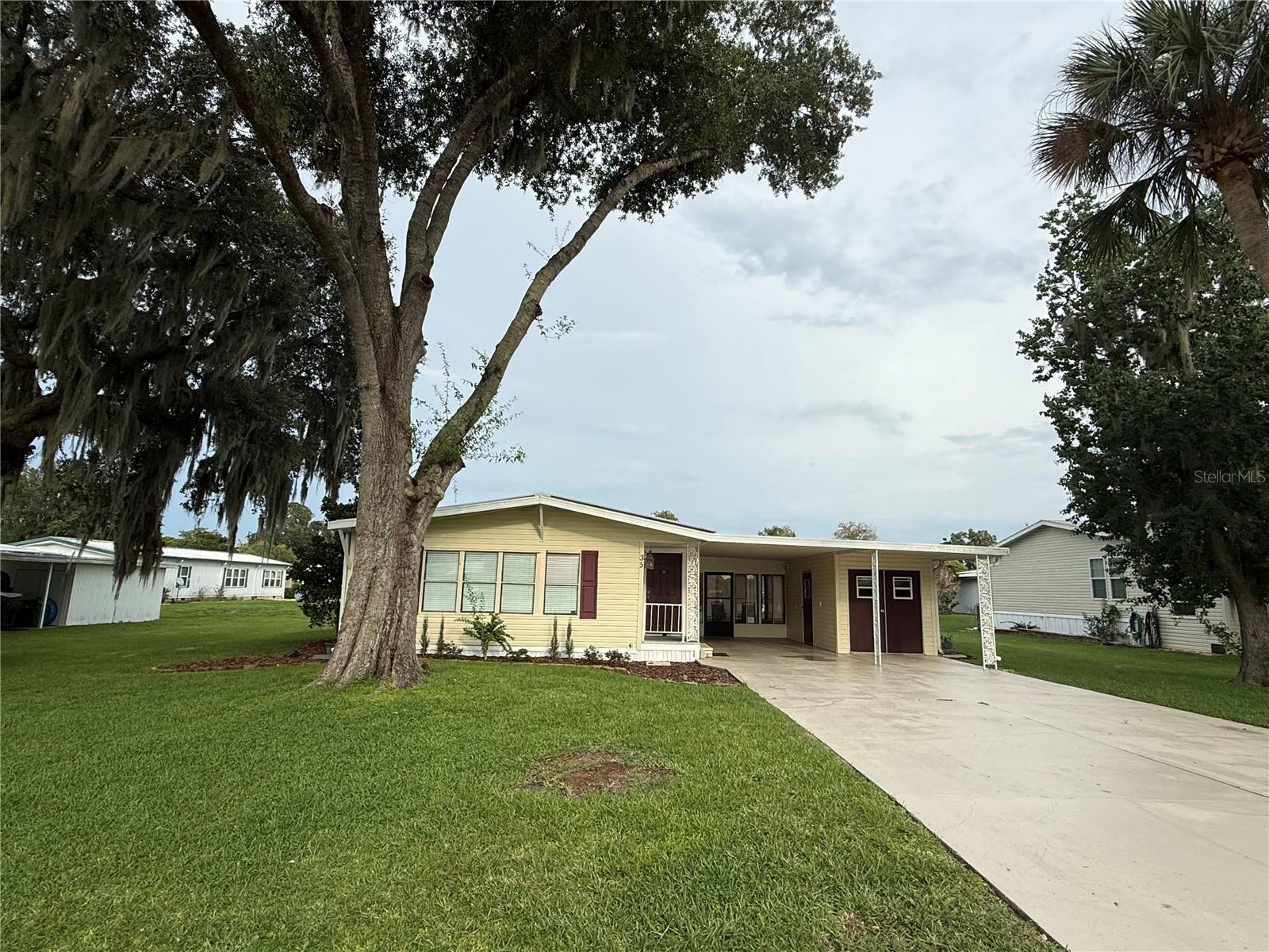 1st image of 35 Seminole Path, Wildwood, FL 34785 | MLS# G5115572