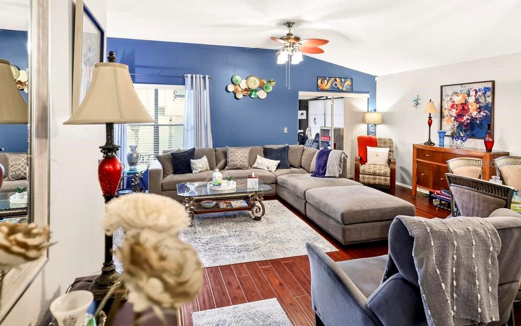 4th image of 852 Franklin Cir, Palm Harbor, FL 34683 | MLS# TB8532968