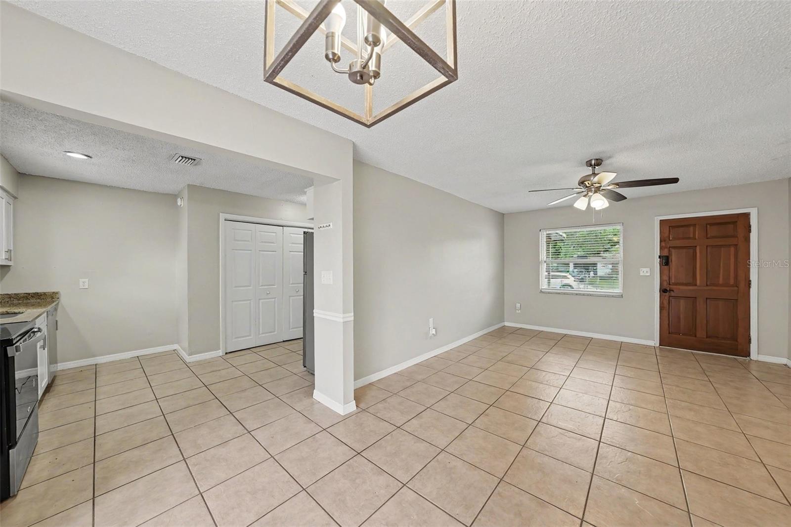 4th image of 10410 N 27Th St, Tampa, FL 33612 | MLS# O6428331