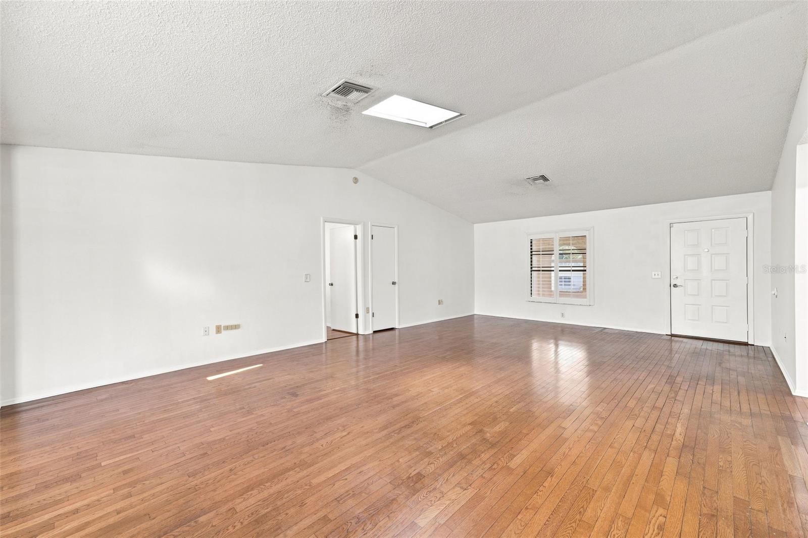 Photo 3 of Single family home for sale at 13469 Bondstone St, Spring Hill, FL 34609 | MLS# W7888005 | Listing updated on 2026-09-02