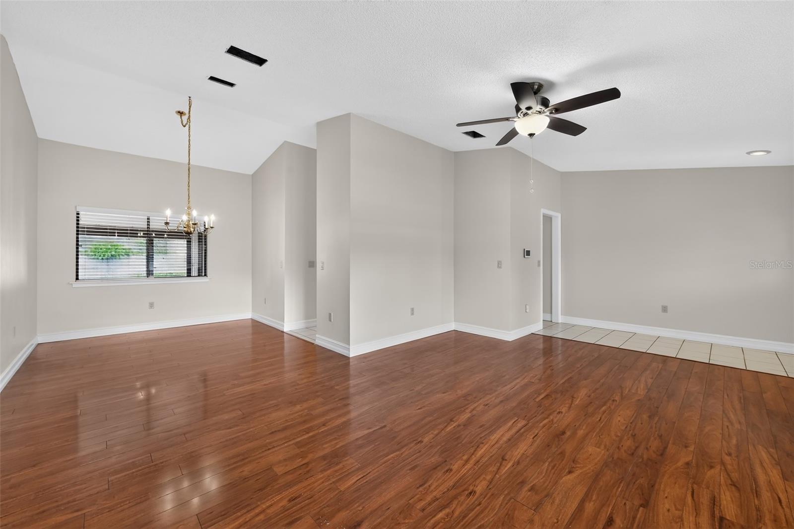 3rd image of 212 68Th St Nw, Bradenton, FL 34209 | MLS# A4701145