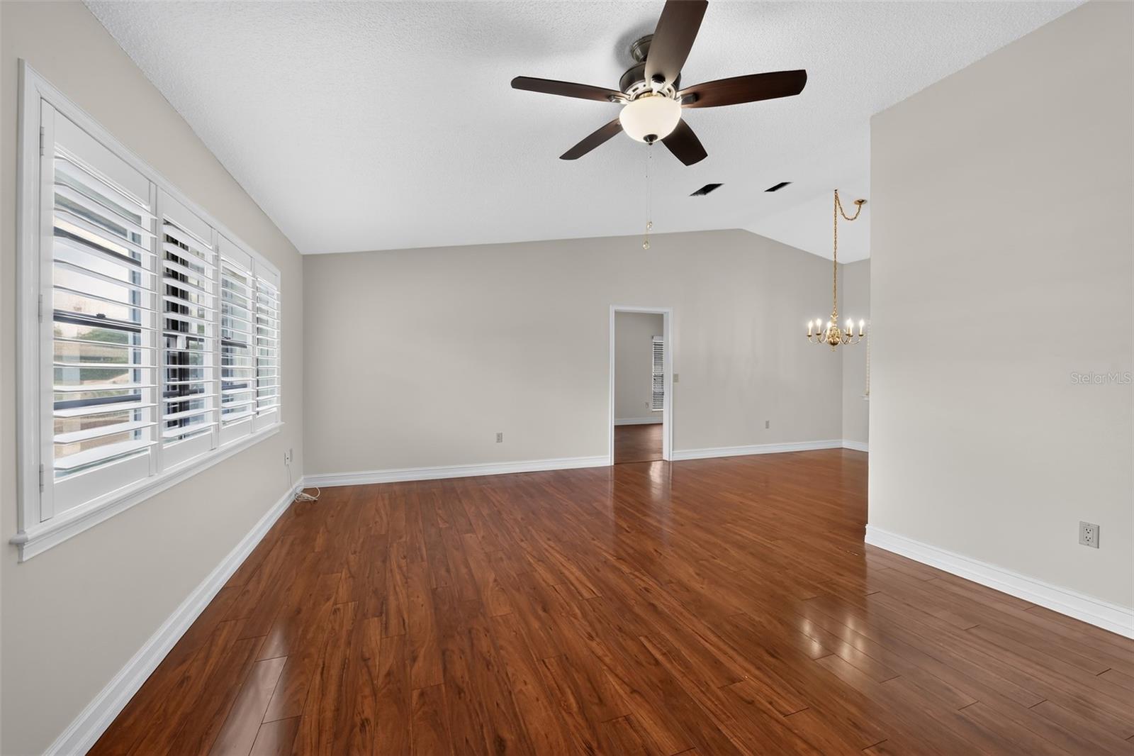 4th image of 212 68Th St Nw, Bradenton, FL 34209 | MLS# A4701145