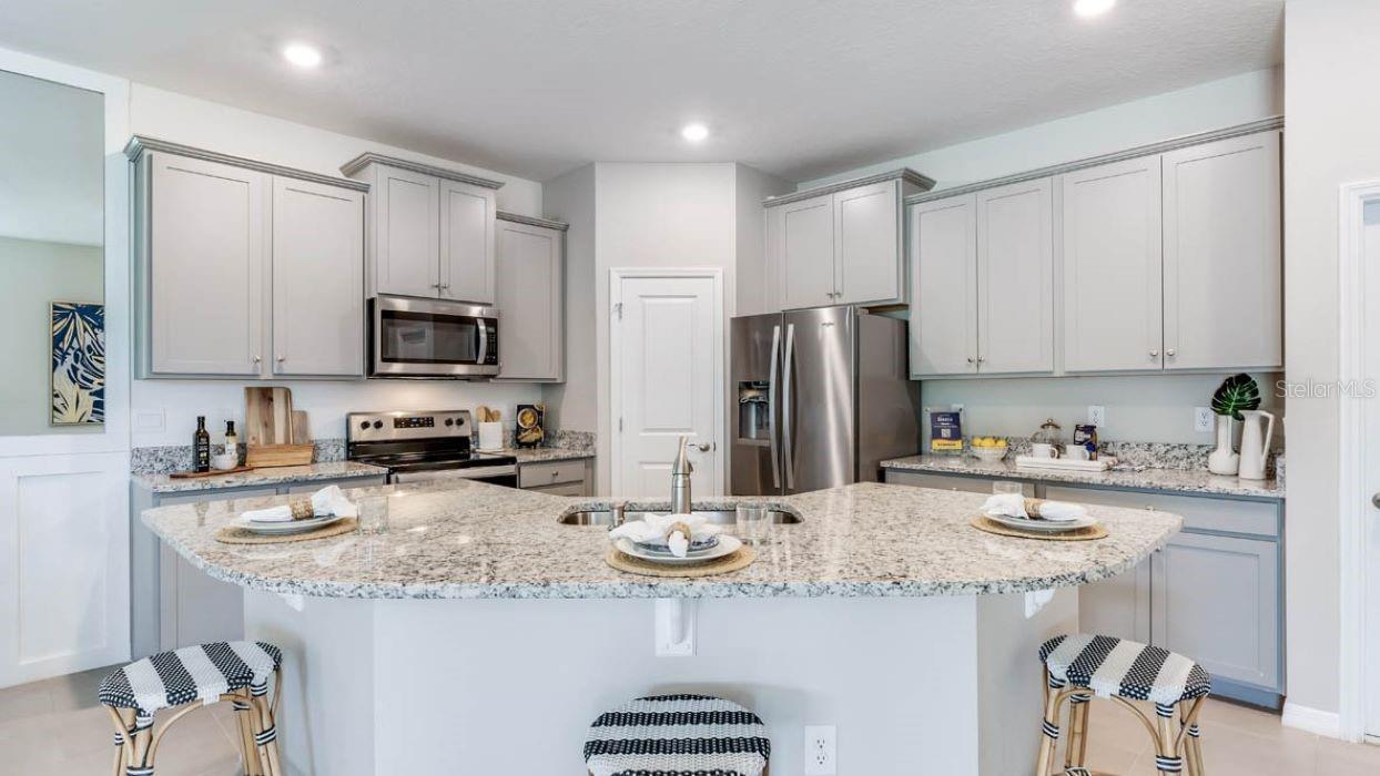 2nd image of 6273 Parmeron Ln, Sarasota, FL 34231 | MLS# A4701147