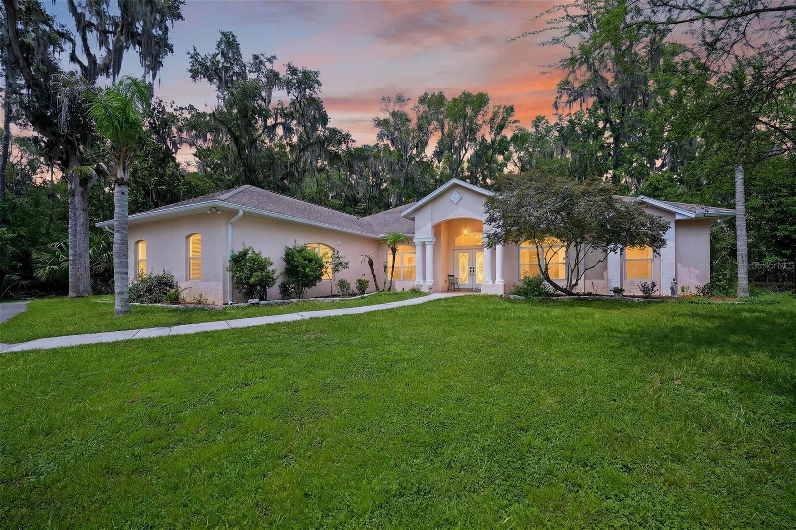 1st image of 19040 Nw 88th Avenue Rd, Reddick, FL 32686 | MLS# G5115590
