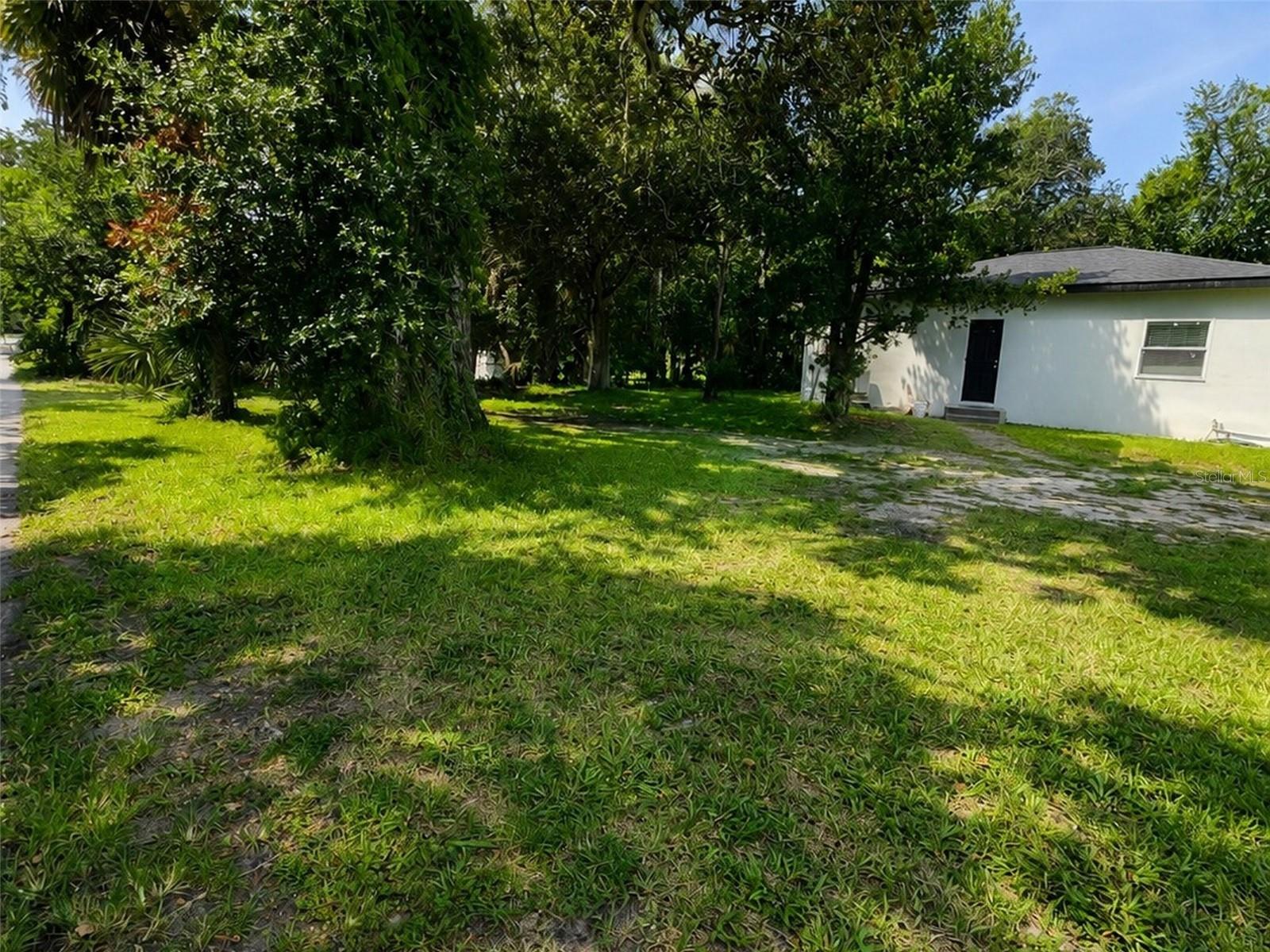 1st image of 547 Live Oak Ave, Daytona Beach, FL 32114 | MLS# FC320232