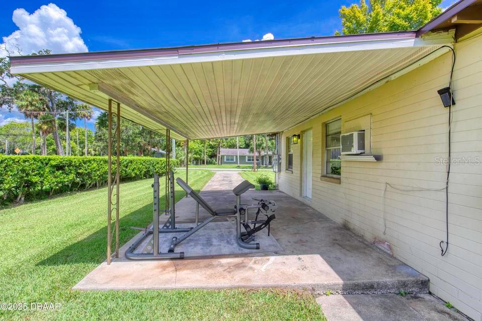 3rd image of 815 8Th St, Daytona Beach, FL 32117 | MLS# FC320234
