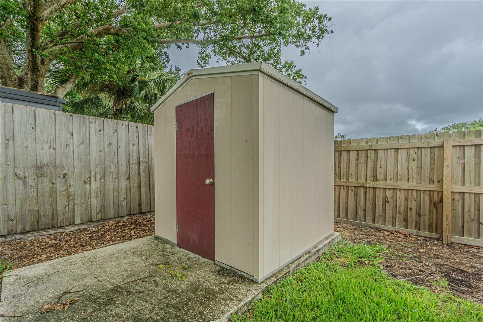 25th image of 925 Cedarwood Ave, Dunedin, FL 34698 | MLS# TB8533135