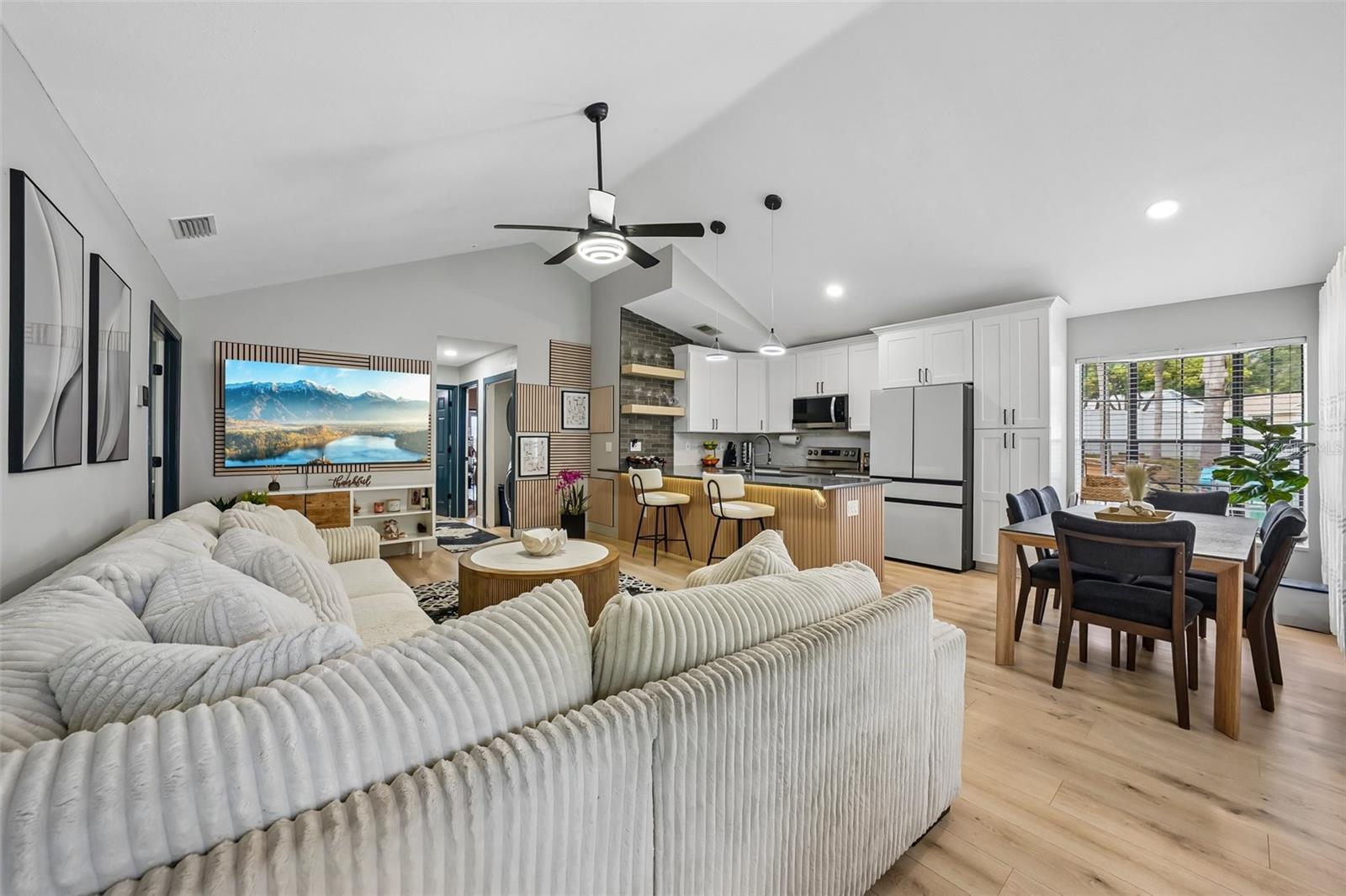 2nd image of 3376 Shorncliffe Ln, Palm Harbor, FL 34684 | MLS# TB8533153