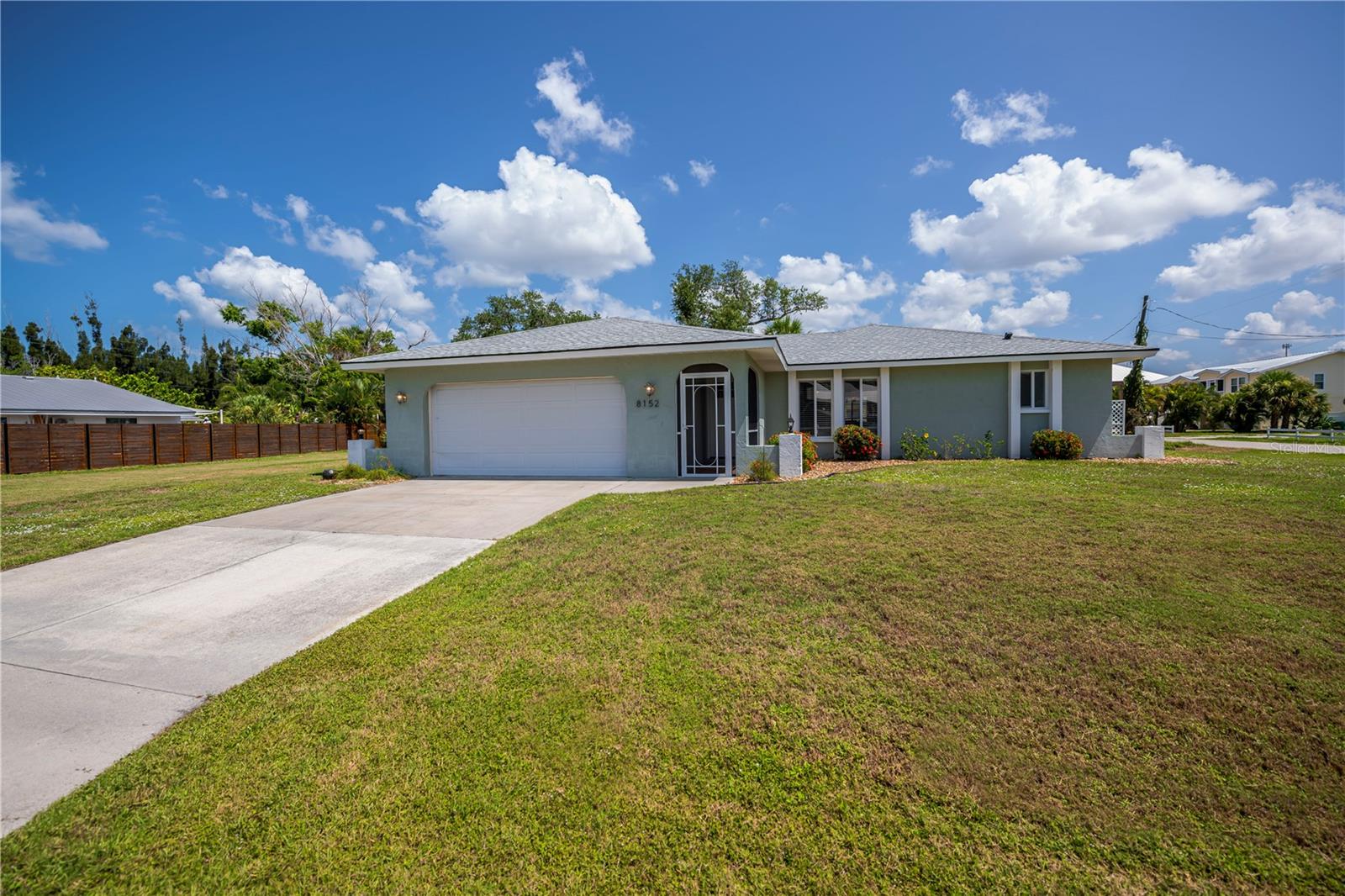 2nd image of 8152 Seashell St, Englewood, FL 34224 | MLS# D6148214