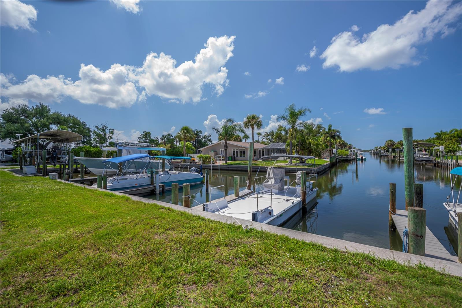 3rd image of 8152 Seashell St, Englewood, FL 34224 | MLS# D6148214