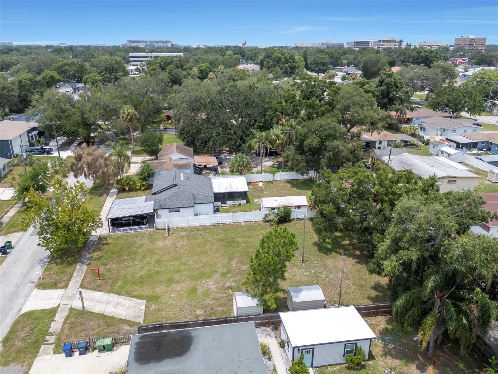 3rd image of 2211 W Ohio Ave, Tampa, FL 33607 | MLS# TB8533201