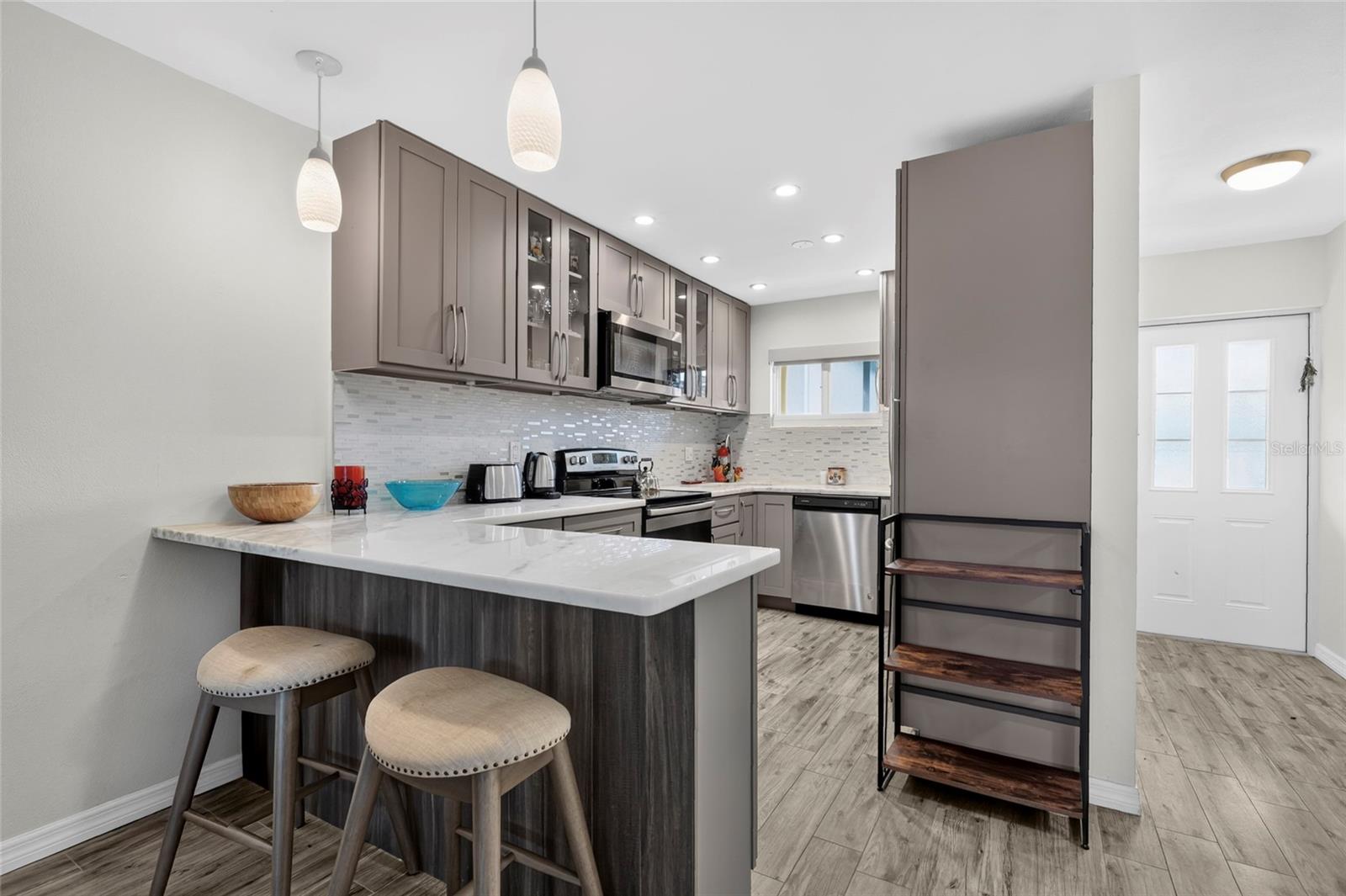 5th image of 2155 Wood St #A22, Sarasota, FL 34237 | MLS# A4701212