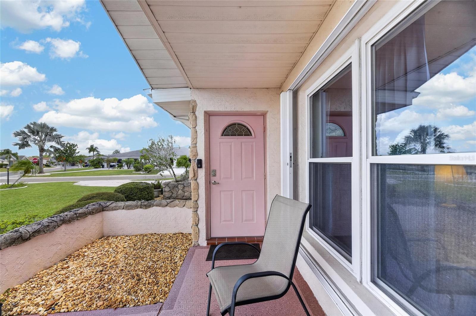 3rd image of 907 Bluewater Dr, Sun City Center, FL 33573 | MLS# TB8533224