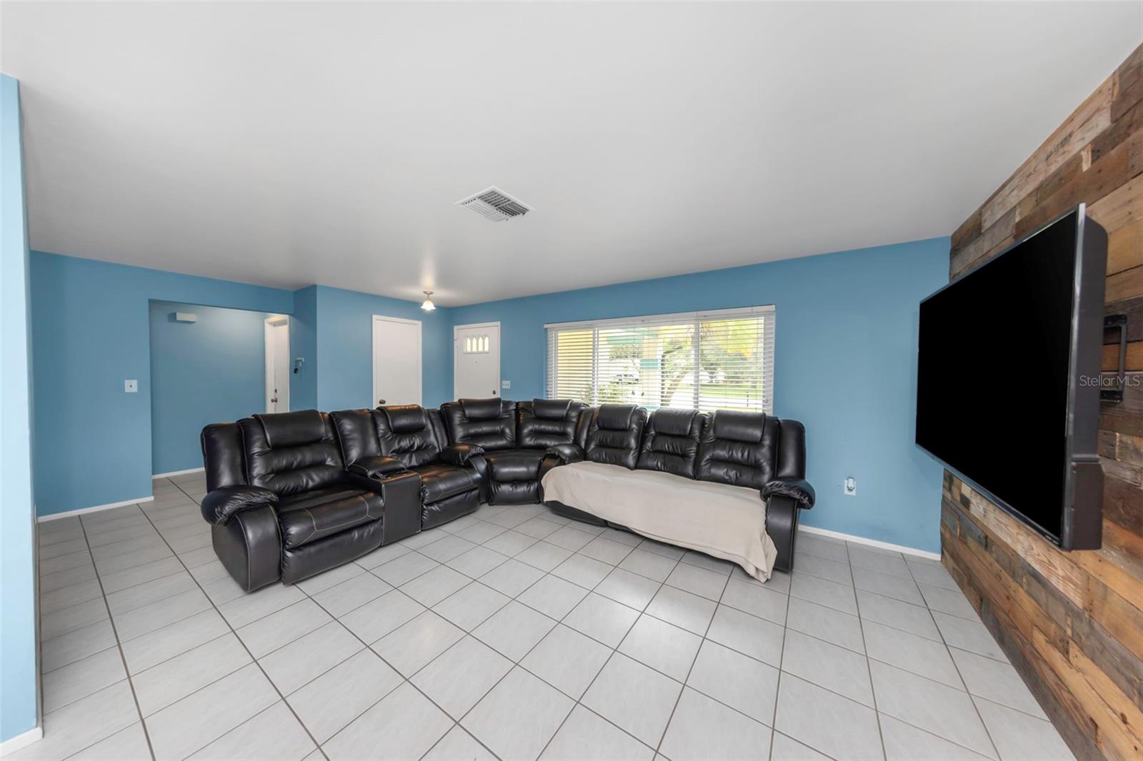 3rd image of 9237 Amazon Dr, New Port Richey, FL 34655 | MLS# TB8533227