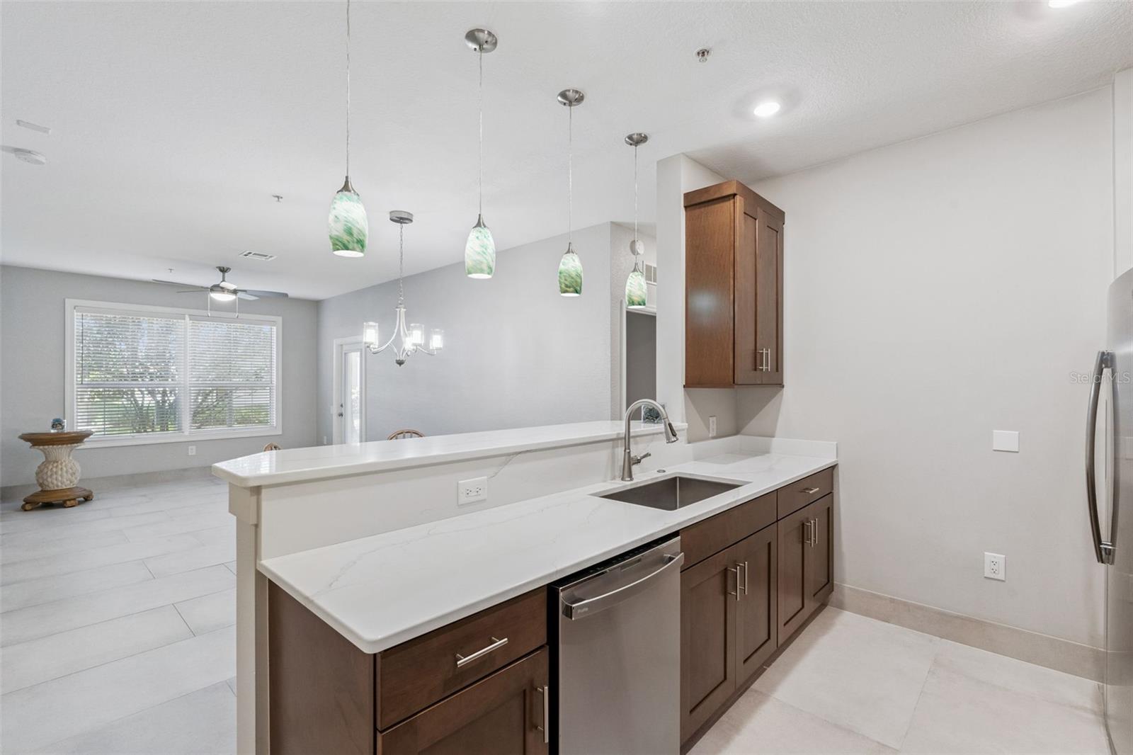 3rd image of 2484 San Tecla St #105, Orlando, FL 32835 | MLS# O6428618