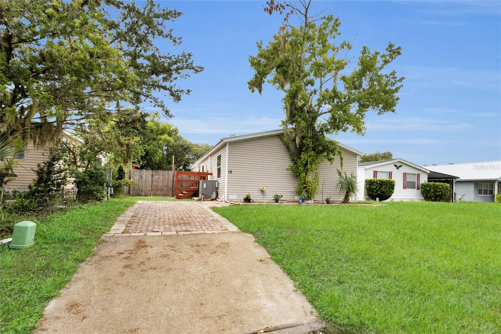 1st image of 16 Cayman Cir, Umatilla, FL 32784 | MLS# G5115619