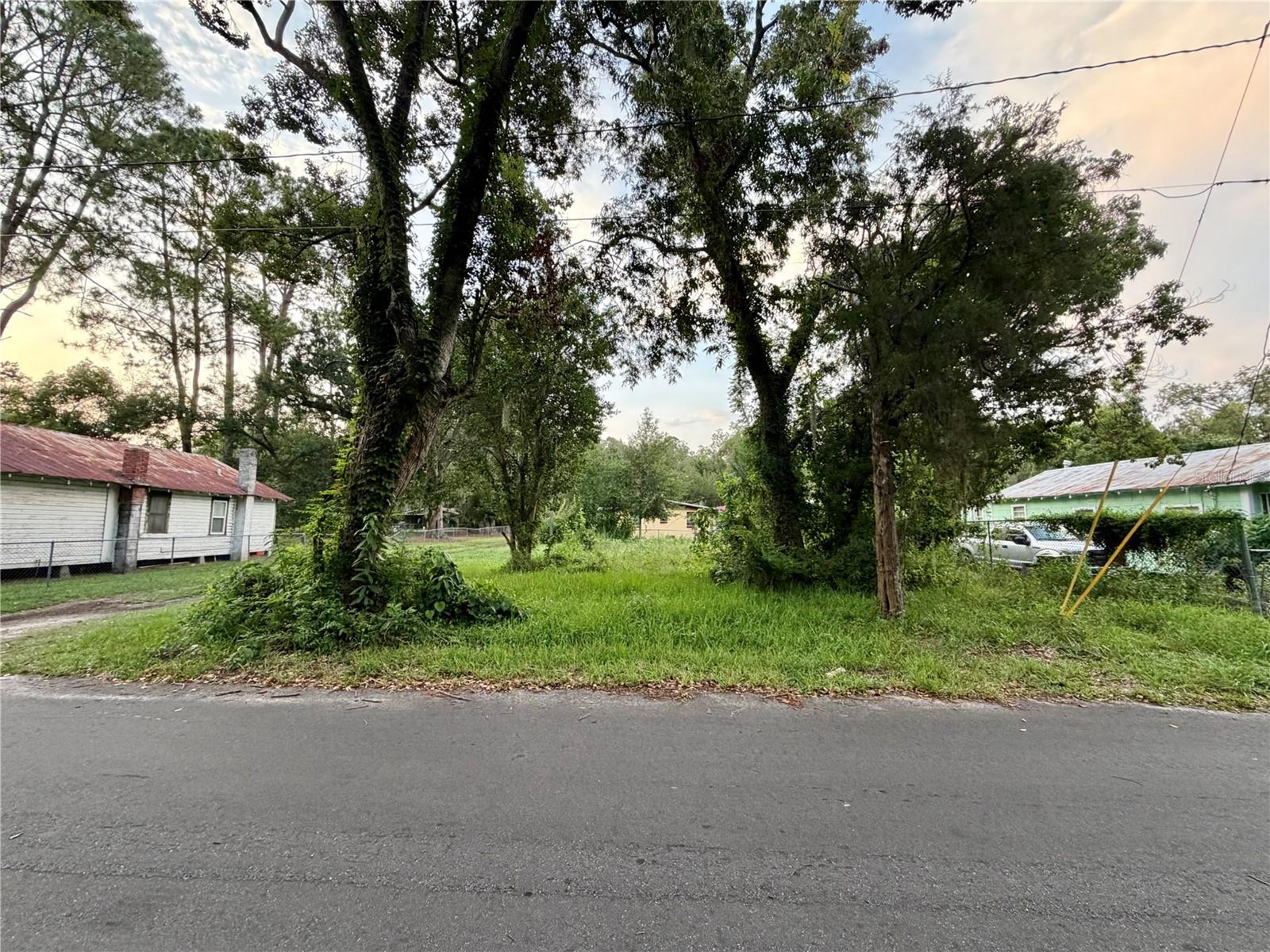 1st image of Xx Ne 5th Ave, Gainesville, FL 32641 | MLS# GC542271